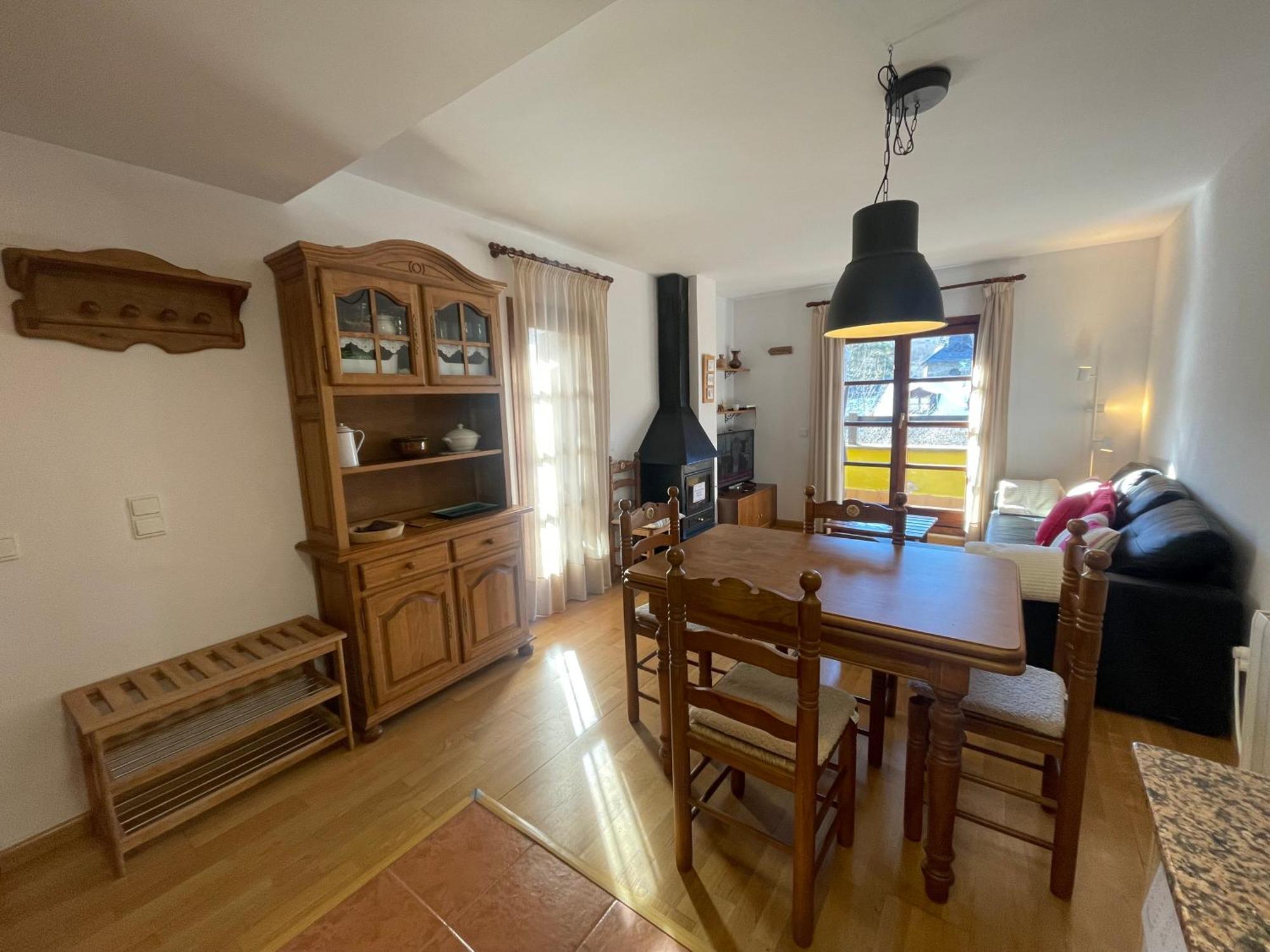 A01 - - Villmor Apartment *